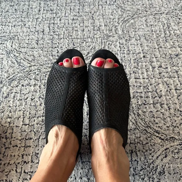 Paul Green Lois Perforated Slingback Sandals Size 9