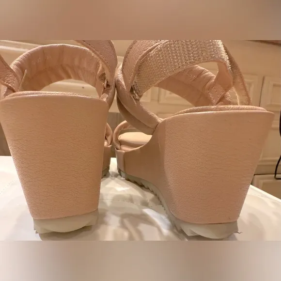 Pedro Garcia Fioralba Padded Leather Sandals