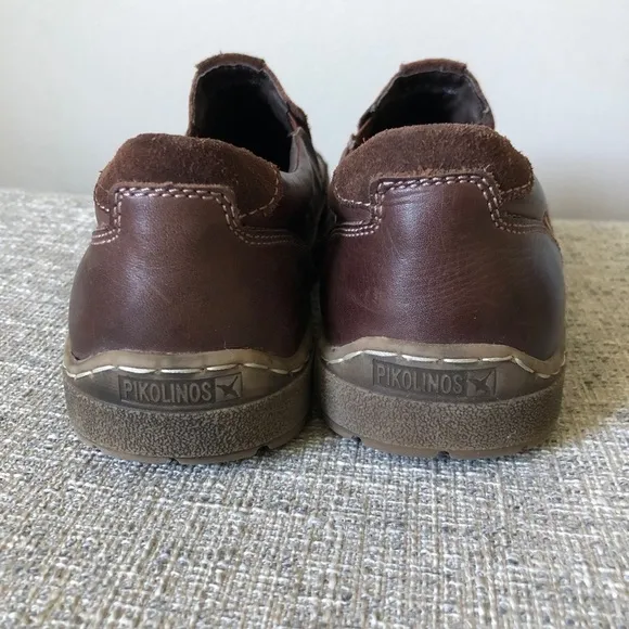 Pikolinos leather loafer driving shoes
