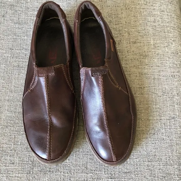 Pikolinos leather loafer driving shoes