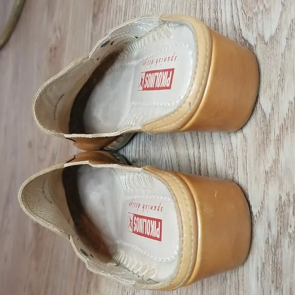 Pikolinos Womens Tan Leather Closed Toe Kitten Heel Mules Shoes Size 7.5