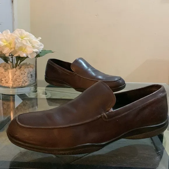 PRADA Línea Rossi Cordovan Driving Loafers