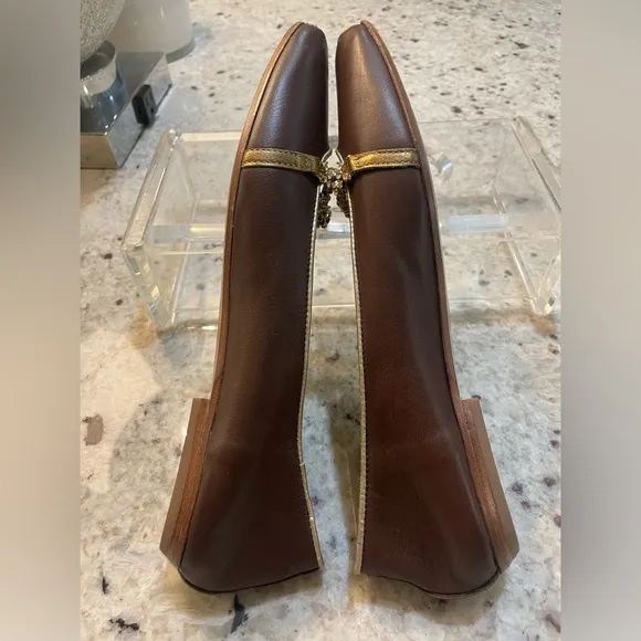 PRATESI ITALY BROWN RHINESTONE EMBELLISHED LEATHER FLATS SIZE 39