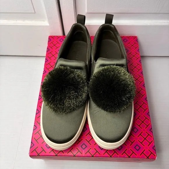 Price firm - TORY BURCH Daphne Pom Pom Satin Luxe Platform Sneakers Size 6