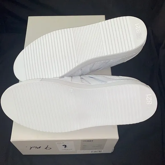 Ps821 Alpha Calf Leather Low Top Sneakers