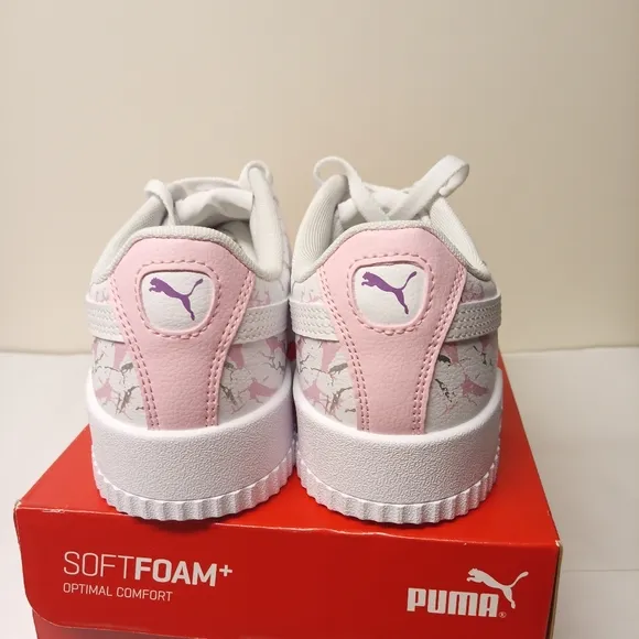 Puma Carina sneakers