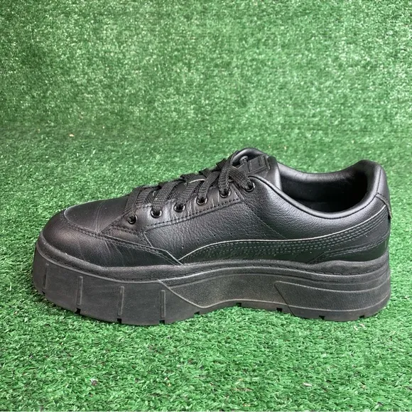 Puma Mayze Platform Womens Size 10 Black Leather Athletic Walking Shoes Sneakers