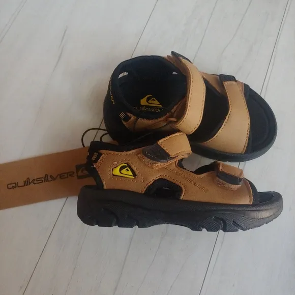 QUIKSILVER NEW Beach CREST Double Strap Sandals