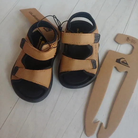 QUIKSILVER NEW Beach CREST Double Strap Sandals