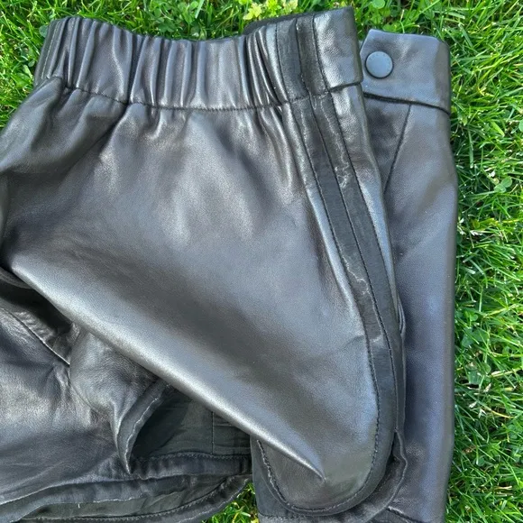 Rag &amp; Bone Black Leather Shorts with Pockets | Size 00
