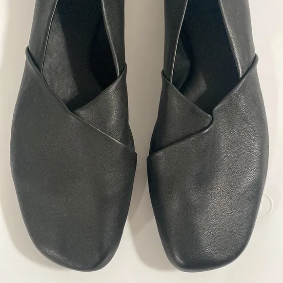 Rag &amp; Bone Ellory black sheepskin crossover square toe memory foam flats EU 38