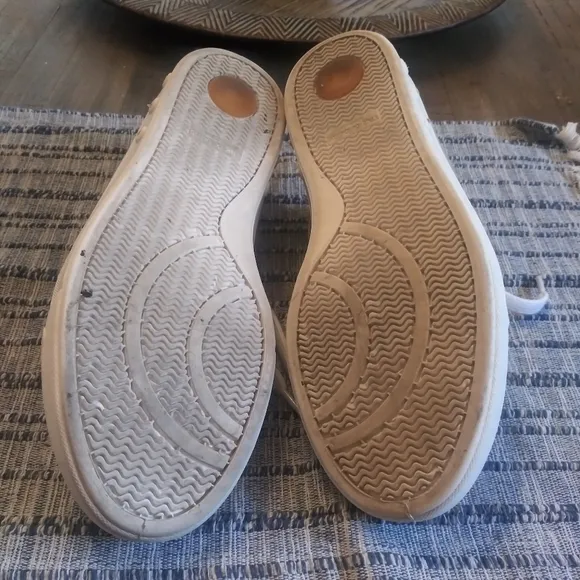 Rag &amp; Bone Gray Suede Low Top Perforated Sneakers Size 38 (7)