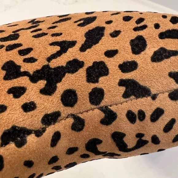 Rag &amp; Bone Leopard Print Suede Chelsea Boots. Size 5.
