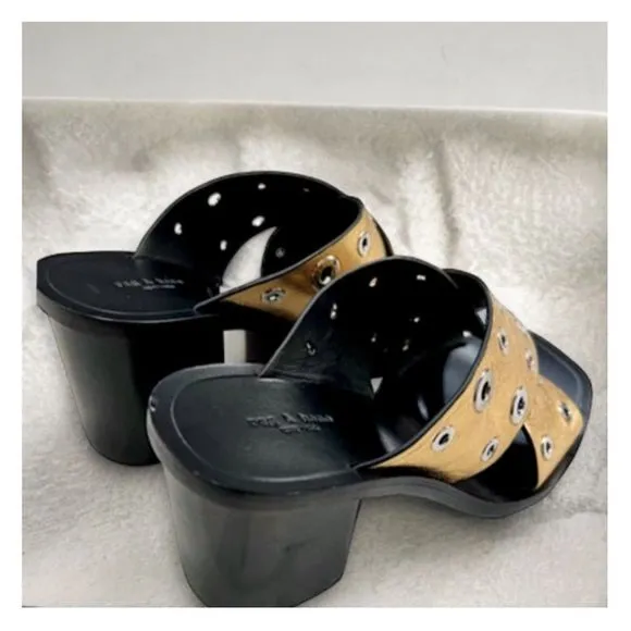 Rag &amp; Bone Paige Sandals in Gold Grommet