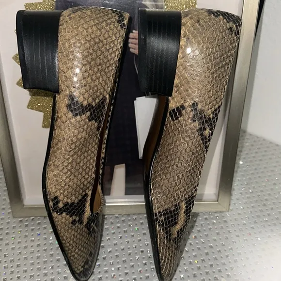 RALPH LAUREN Snakeskin Embossed Leather Square Toe Flats Size 7 NWOB