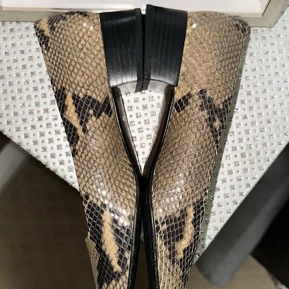 RALPH LAUREN Snakeskin Embossed Leather Square Toe Flats Size 7 NWOB