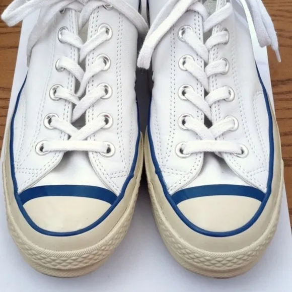 Rare Converse White Soft Leather Low Top Chuck Taylor Sneakers Blue Trim 8