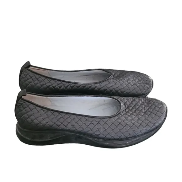 RARE Cynthia Rowley Quilted Flats 42 11 Sneakers Gray