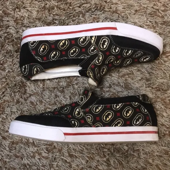 Red by Marc Ecko sneakers