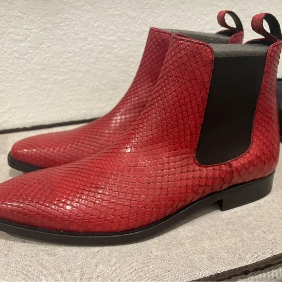 Red Textured Men's Chelsea Boots