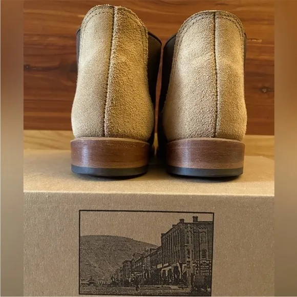 Red Wing Heritage Women’s Carol -Sand Mohave- Size 5.5