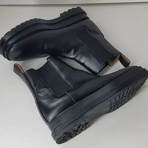 Reike Nen Platform Chelsea Boots in Black