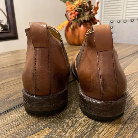Roan by Bed Stu Men’s Tan Brown Burnished Leather Chelsea Boots Size 9 Casual
