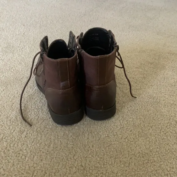Robert Wayne Combat Boots