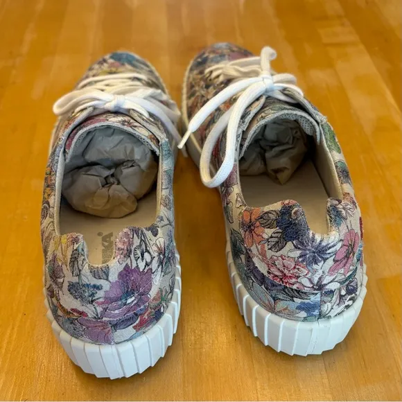 Romika suede floral sneakers boho rubber low platform NEW by Josef Seibel comfy