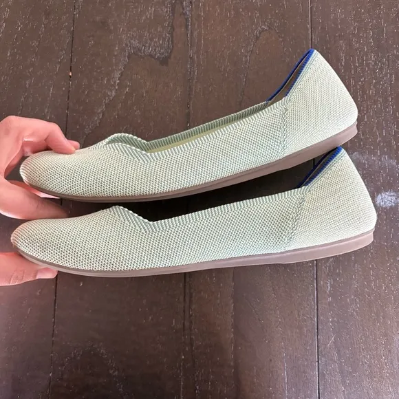 Rothy’s‎ Almond Toe Mint Green Flats Size 9