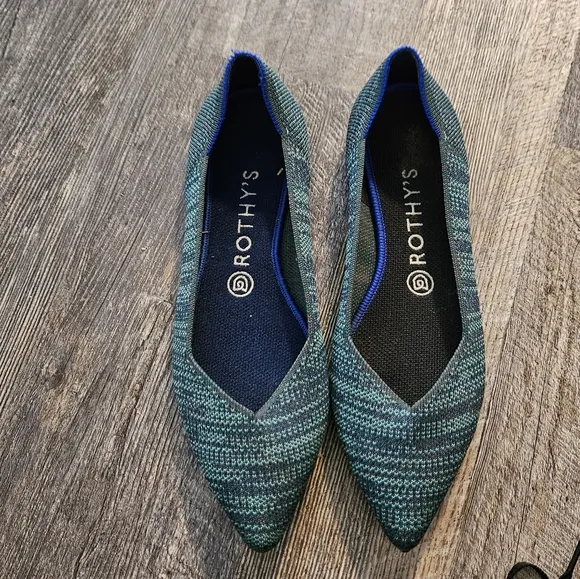 Rothy's aqua rare pointed flats