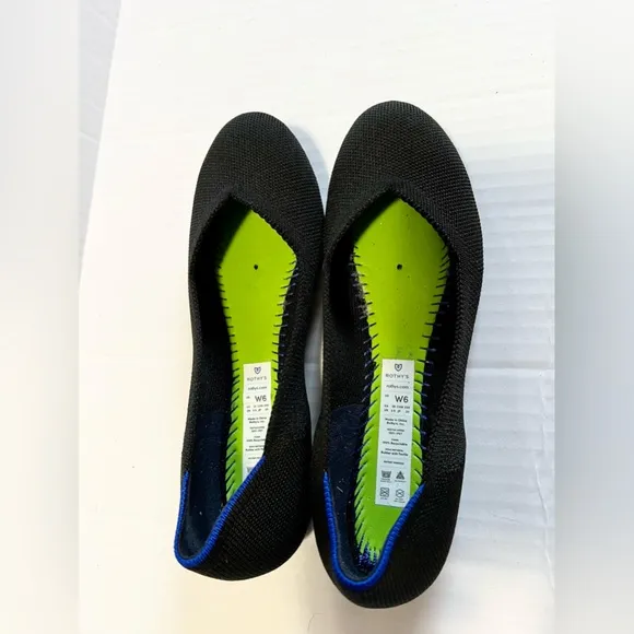 Rothy’s NWOT Round Toe Flats size 6 Black
