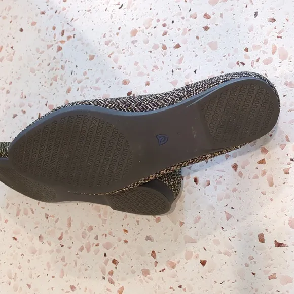 Rothy's | The Almond Loafer Black Metallic Gold Herringbone Flats | 7 | NWOT