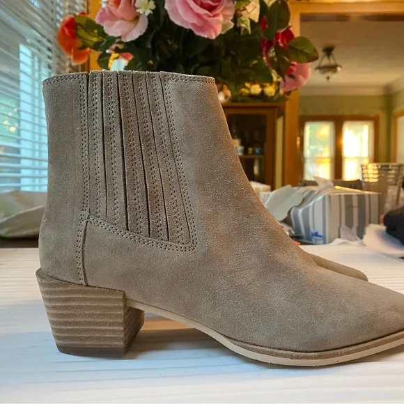 Rover Chelsea Boot (Women) rag &amp; bone news size 36