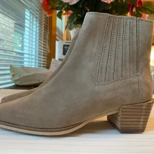 Rover Chelsea Boot (Women) rag &amp; bone news size 36