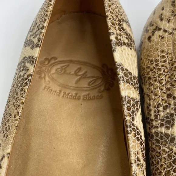 Salpy Hand Made Shoes Emily Flats Snake Print size 9-1/2