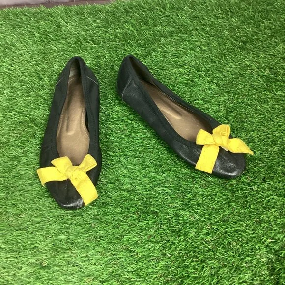 Salvatore Ferragamo Balla Flats Black Leather 37.5