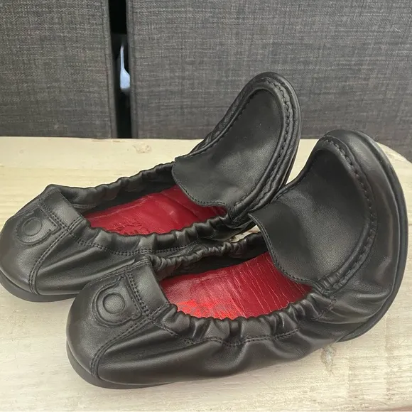 Salvatore Ferragamo Black Ballet Flats Size 8
