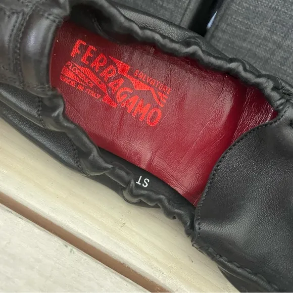 Salvatore Ferragamo Black Ballet Flats Size 8