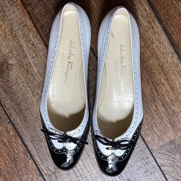 Salvatore Ferragamo Leather and Patent Flats Size 7.5 Narrow