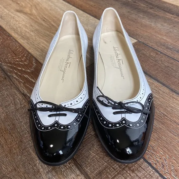Salvatore Ferragamo Leather and Patent Flats Size 7.5 Narrow