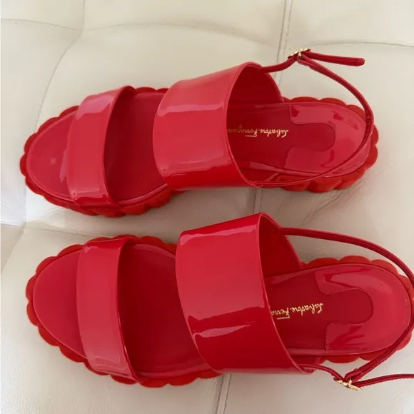 Salvatore Ferragamo Lusia Coral Patent Leather Sandal With Ankle Strap Size 8.5