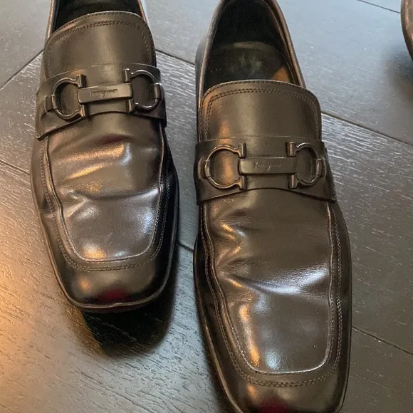 Salvatore Ferragamo Mens Black Driving Loafers. Size 8 D
