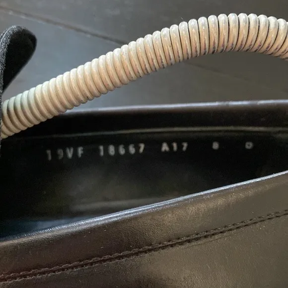 Salvatore Ferragamo Mens Black Driving Loafers. Size 8 D