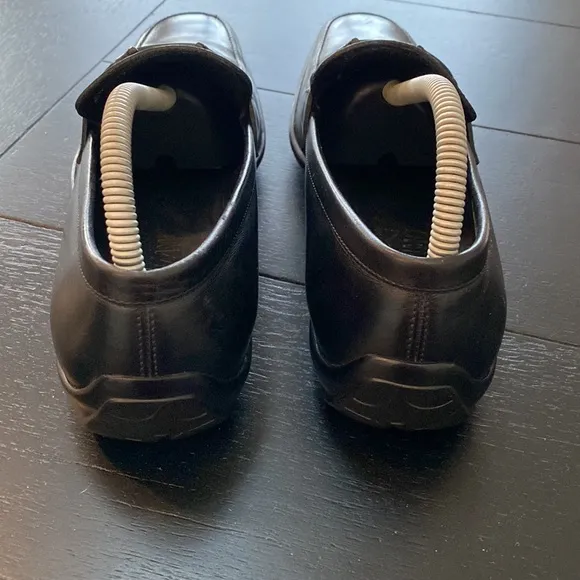 Salvatore Ferragamo Mens Black Driving Loafers. Size 8 D