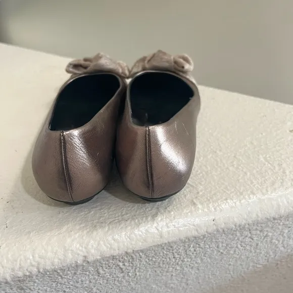 Salvatore Ferragamo Metallic Nude flat slip on Comfort‎ Ballet Sandals size 7.5