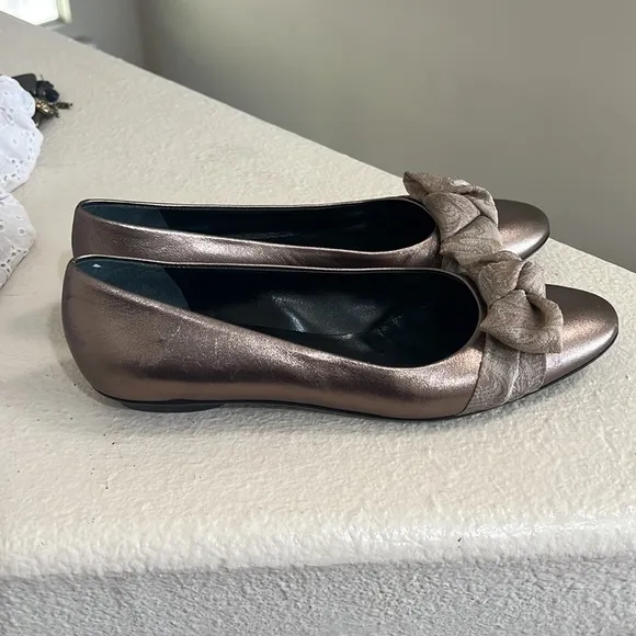 Salvatore Ferragamo Metallic Nude flat slip on Comfort‎ Ballet Sandals size 7.5