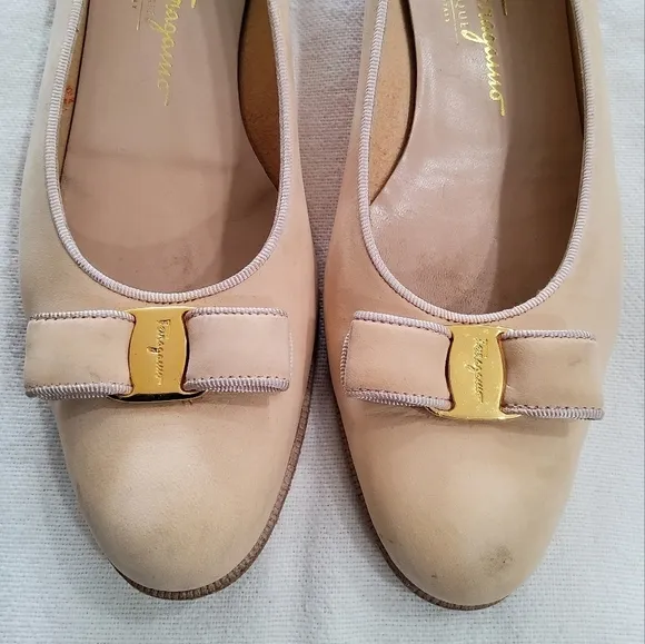 Salvatore Ferragamo Suede Bow Flats Size 8
