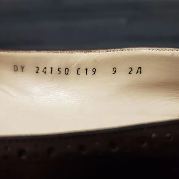 Salvatore Ferragamo Boutique wing tip flats