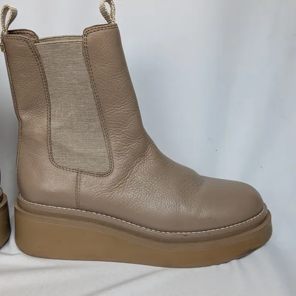 Sam Edelman 9 M Kolton Cedarwood Leather Rounded Toe Pull On Chelsea Ankle Boots